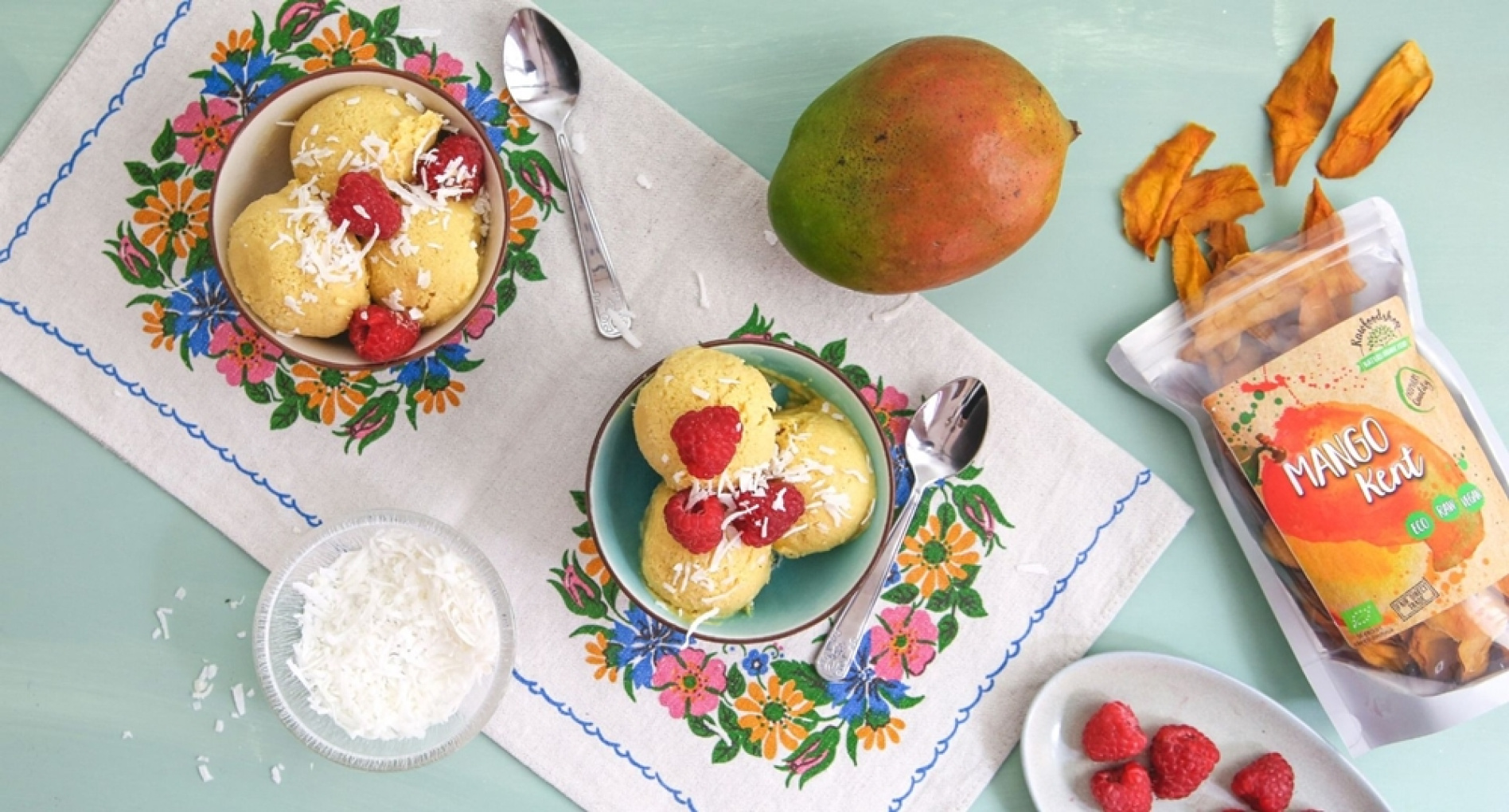 Vegansk raw mangoparfait