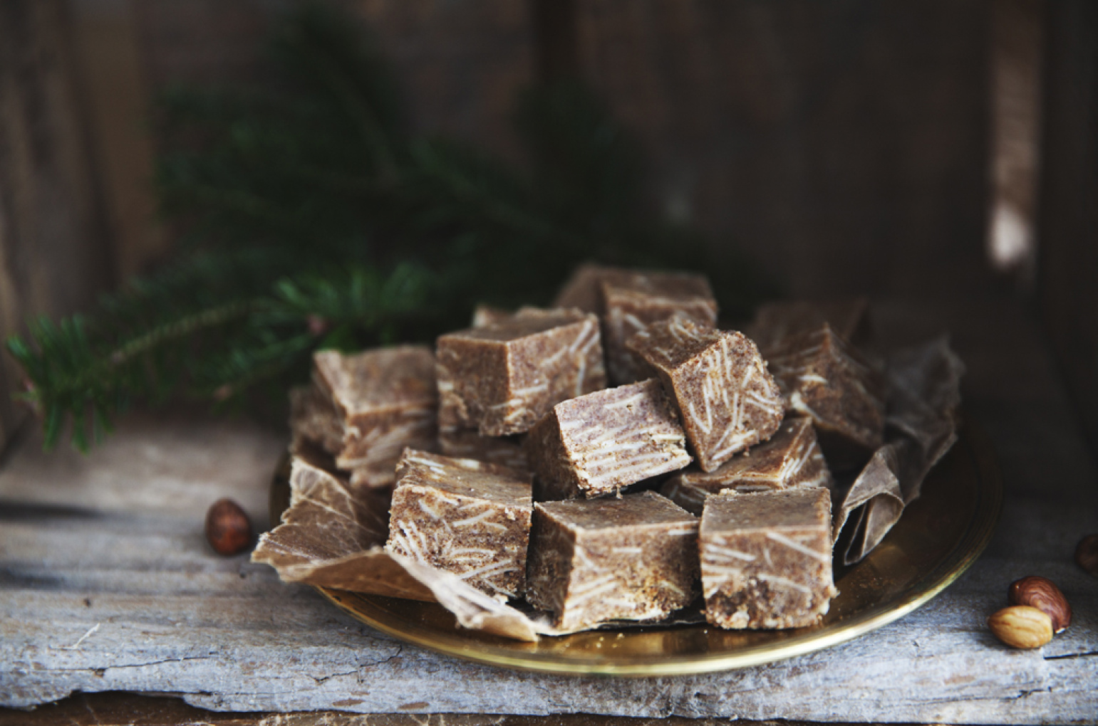 Sådan laver du din egen Wienernougat til julens slikbord