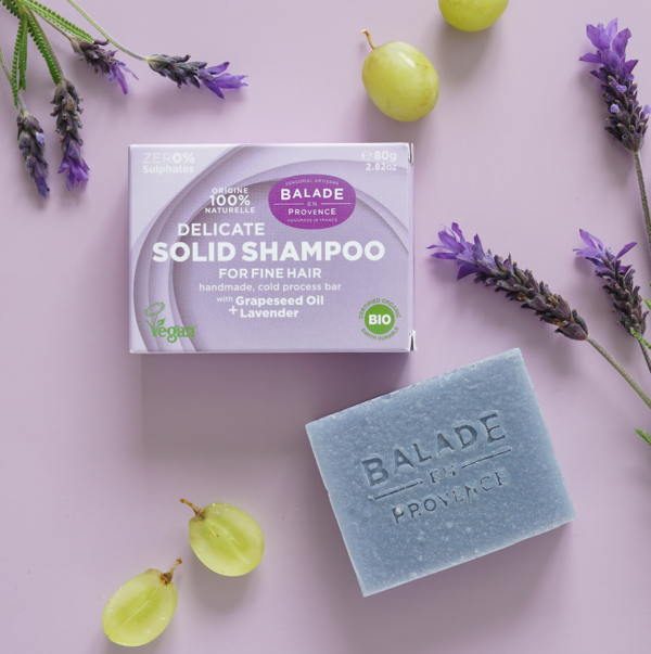 Delicate Solid Shampoo Sæbe ØKO 80g i gruppen Kropspleje / Færdigvarer / Hårpleje hos Rawfoodshop Scandinavia AB (500037)