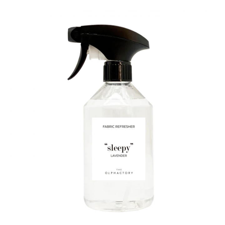 Fabric Refresher Sleepy Lavendel 500ml i gruppen Hjem & Sjæl / Ritual & Ceremoni / Røgelse, Lys og Dufte hos Rawfoodshop Scandinavia AB (ST500LVTO)