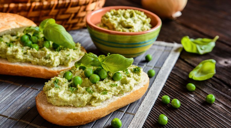 Cremet proteinpålæg med ærteproteinpulver