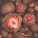 Jordbær i Råchokolade ØKO 50g