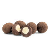 Salty Chocolate Hazelnuts ØKO 110g